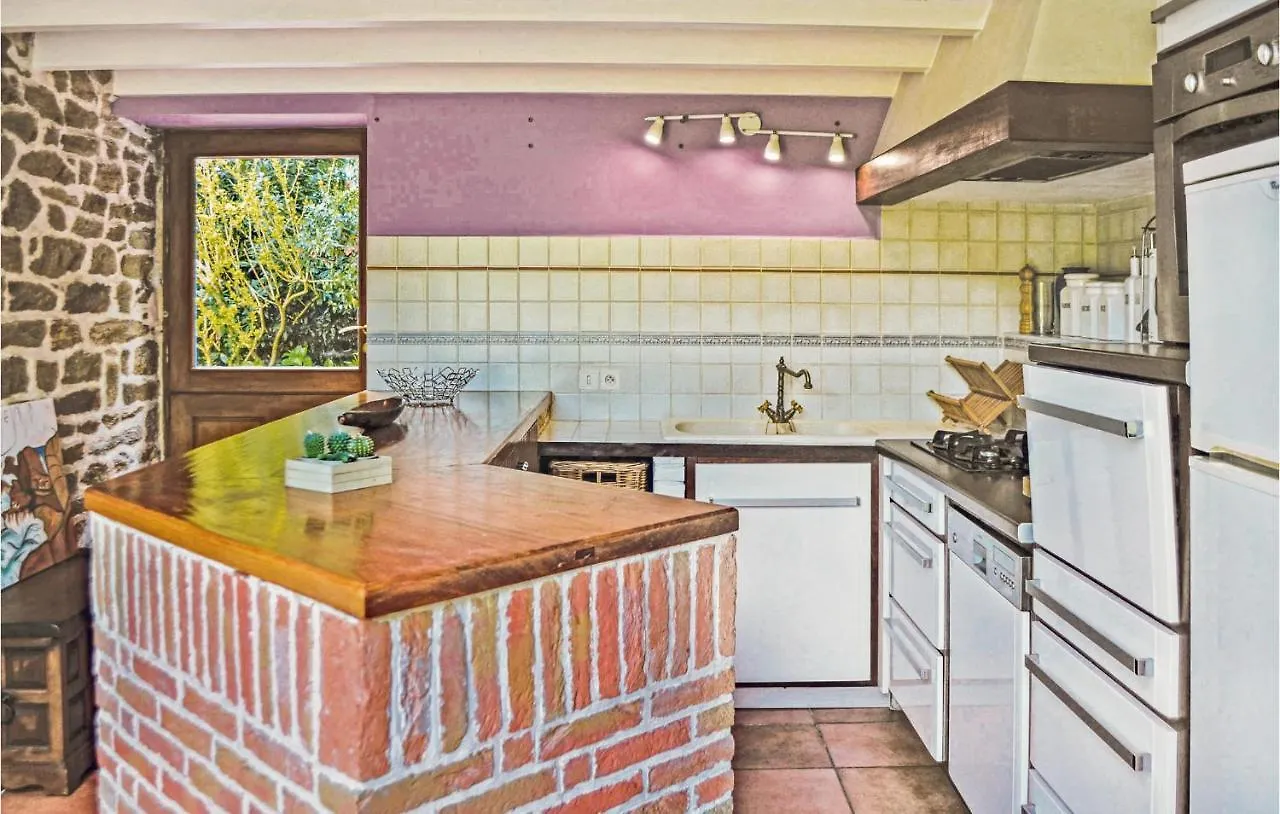 3 Bedroom Stunning Home In Pont Aven 0*, Pont-Aven Francie